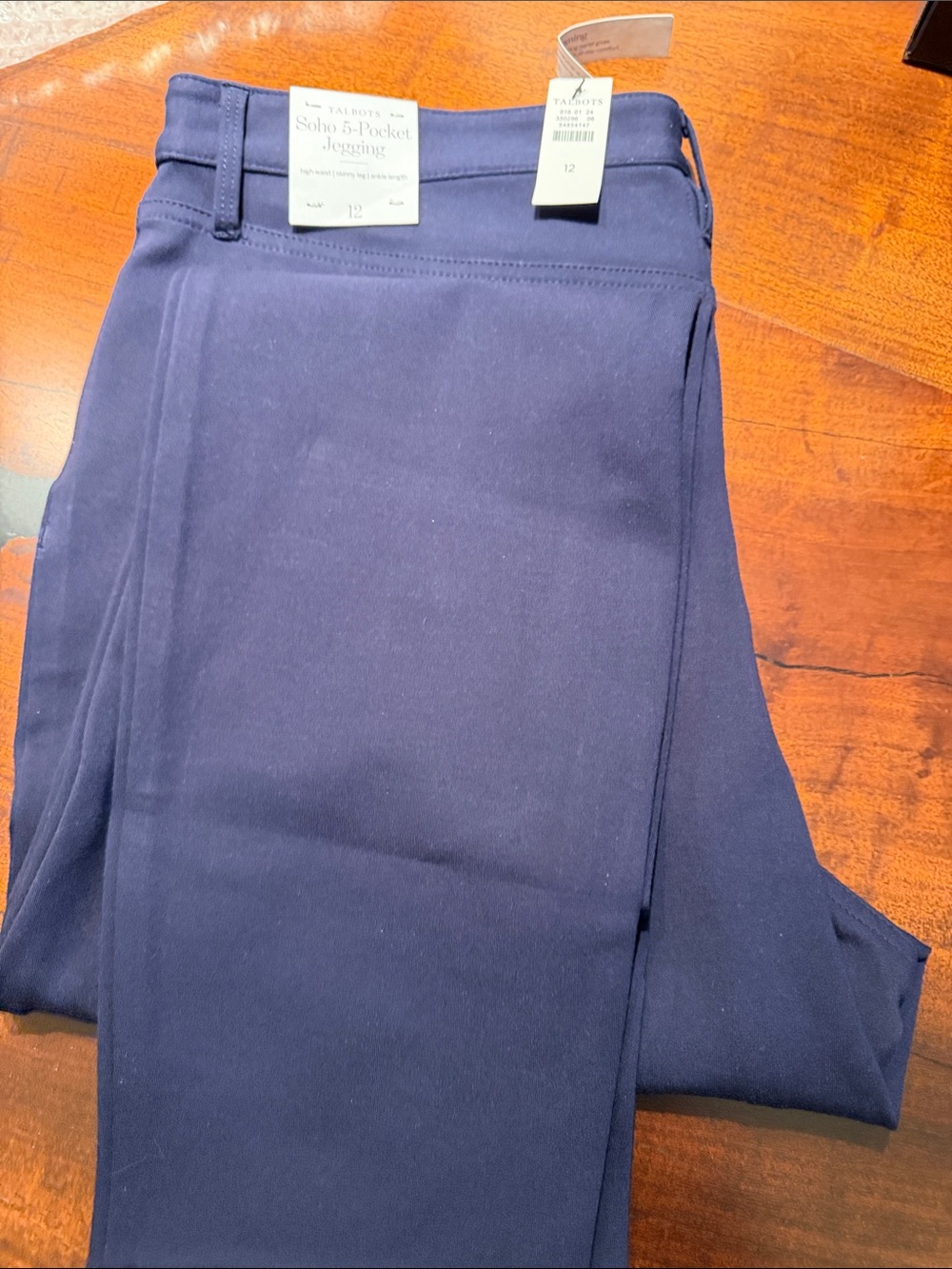 Brand New Talbots Navy Skinny 5-Pocket Pants. High Waist. Ankle length.